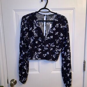 Dynamite Long-Sleeve Floral Cropped Blouse